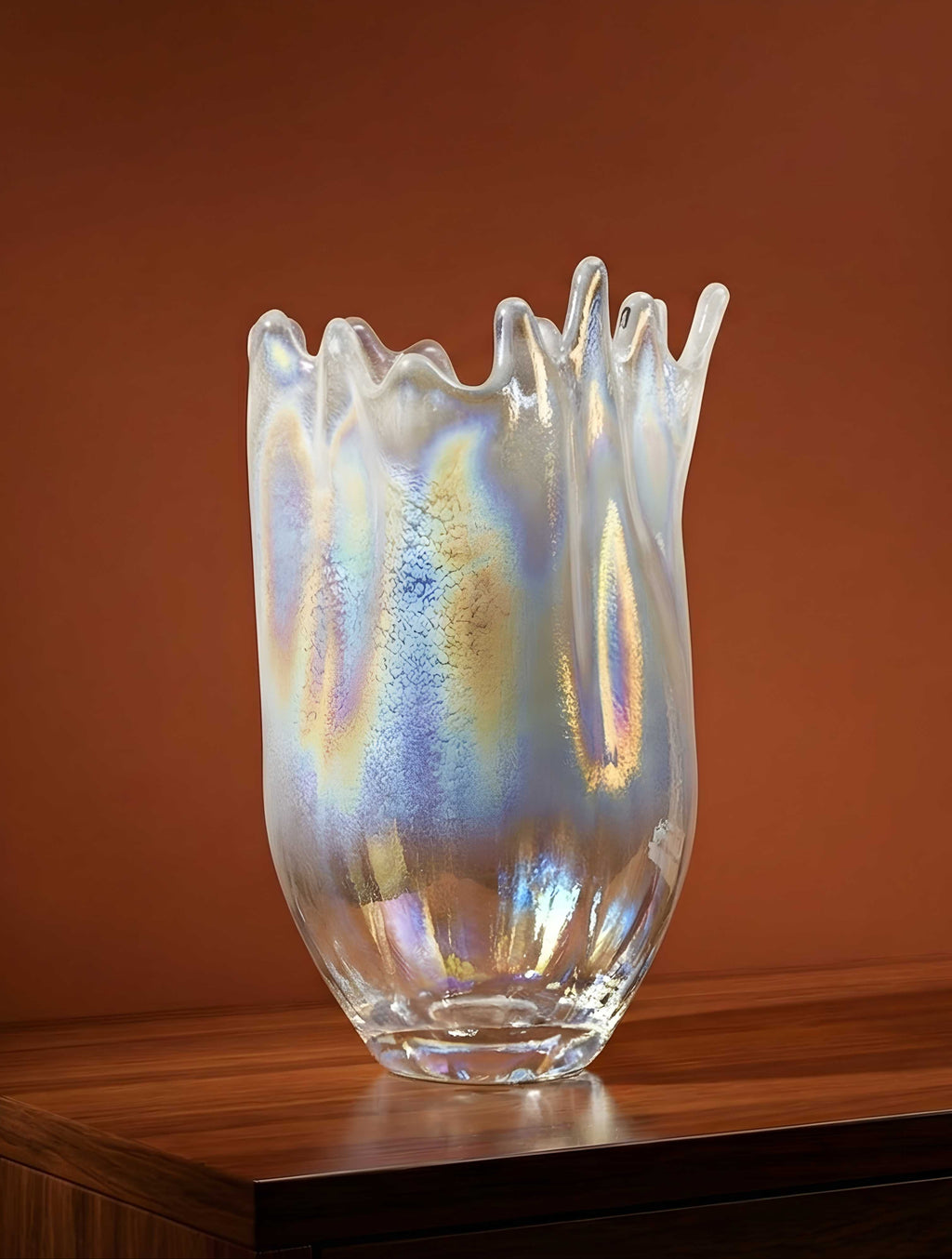 Ivory Glow Modern Vase