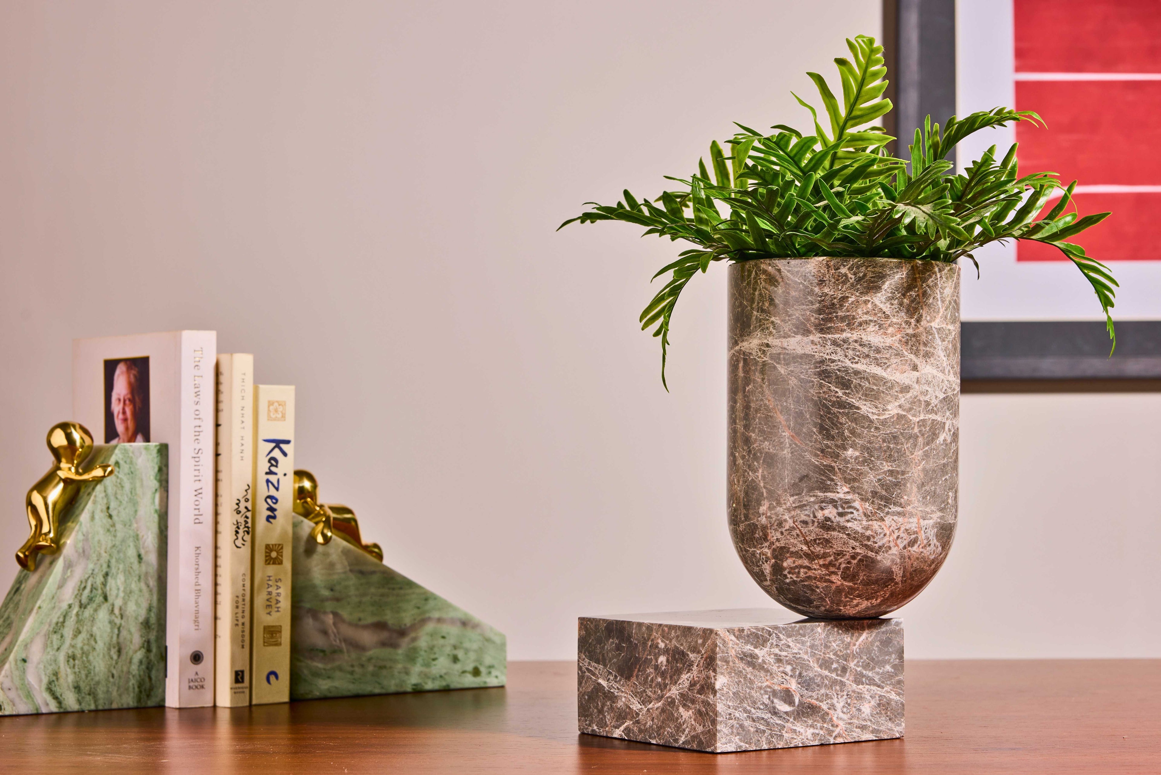 Marble Vault Vase (Dark)