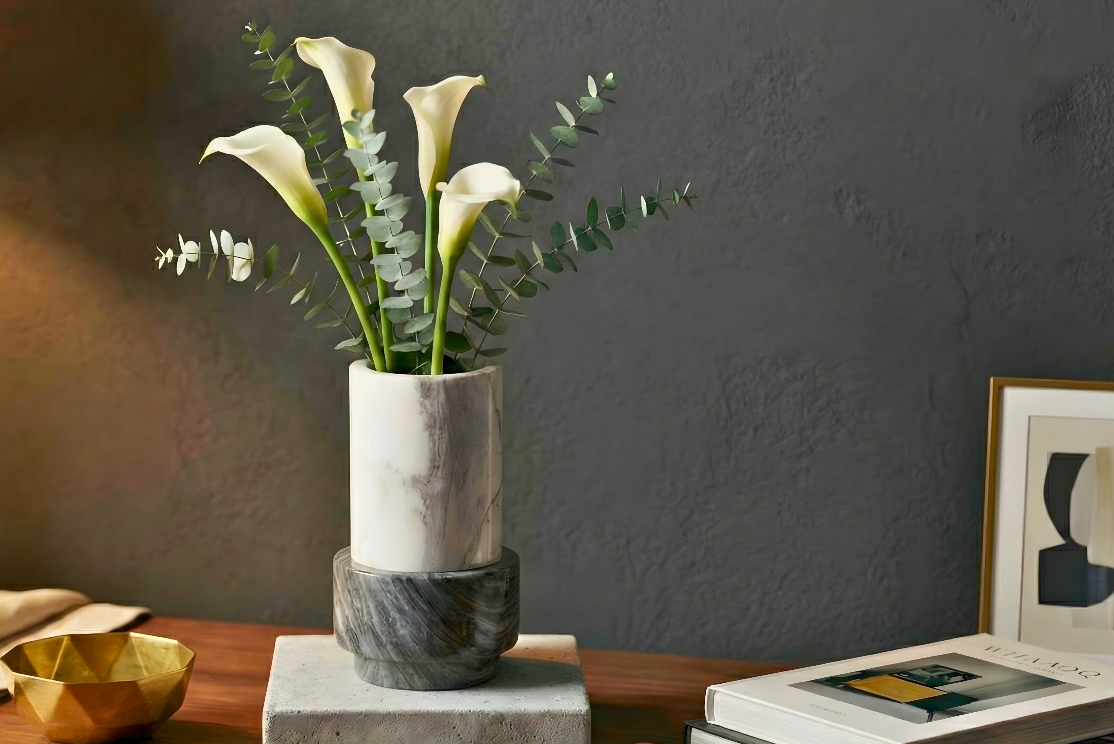 Shadow Splash Vase