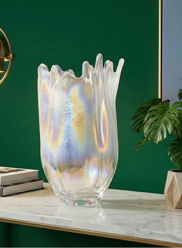 Ivory Glow Modern Vase